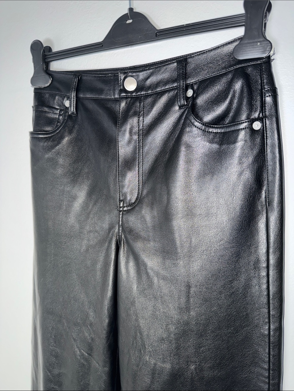 BLANKNYC Faux Leather Franklin Rib Cage Straight Pants/Size 25 - Picture 4 of 9